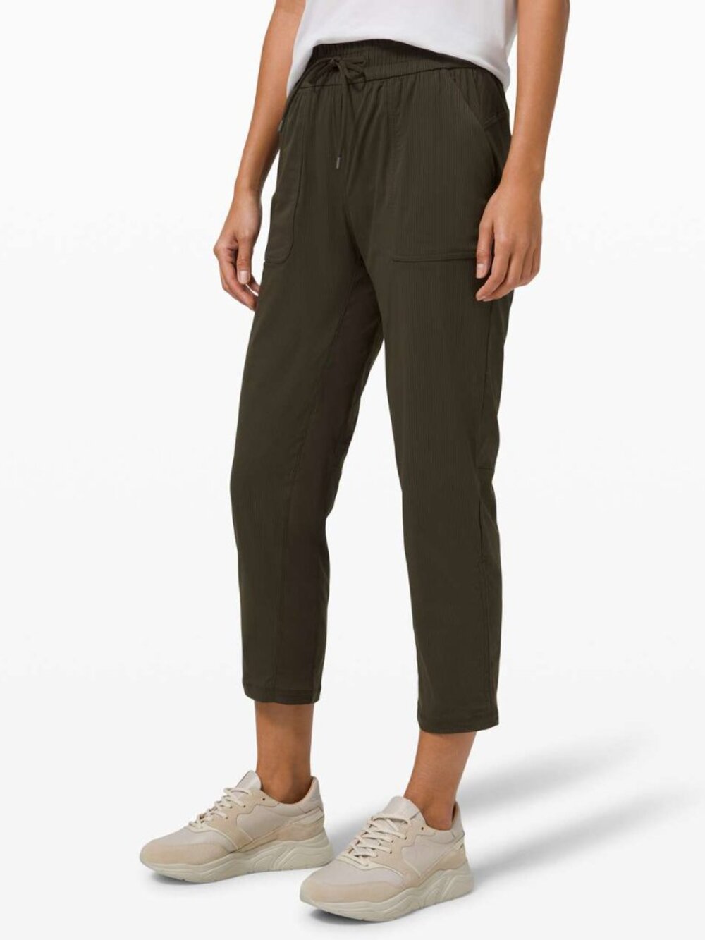 EUC Lululemon Beyond the Studio Crop track pants 26" SAGE GREEN SIZE 4